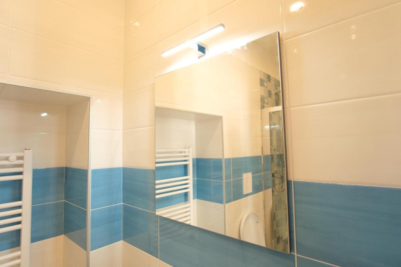 Leone Suites Toledo เนเปิลส์ ภายนอก รูปภาพ