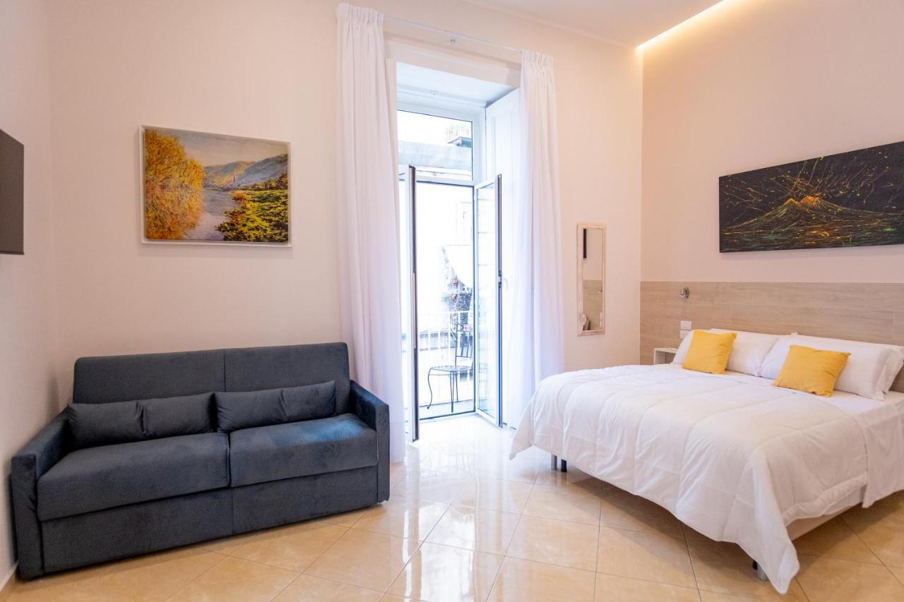 Leone Suites Toledo เนเปิลส์ ภายนอก รูปภาพ