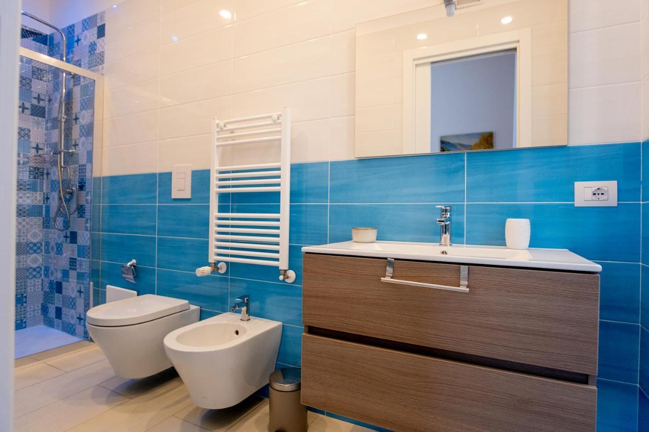 Leone Suites Toledo เนเปิลส์ ภายนอก รูปภาพ