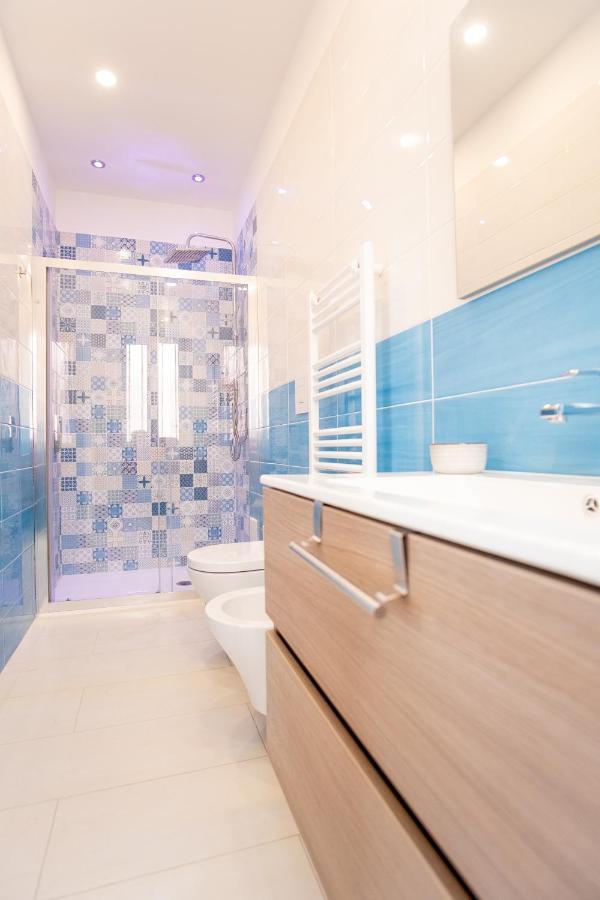 Leone Suites Toledo เนเปิลส์ ภายนอก รูปภาพ