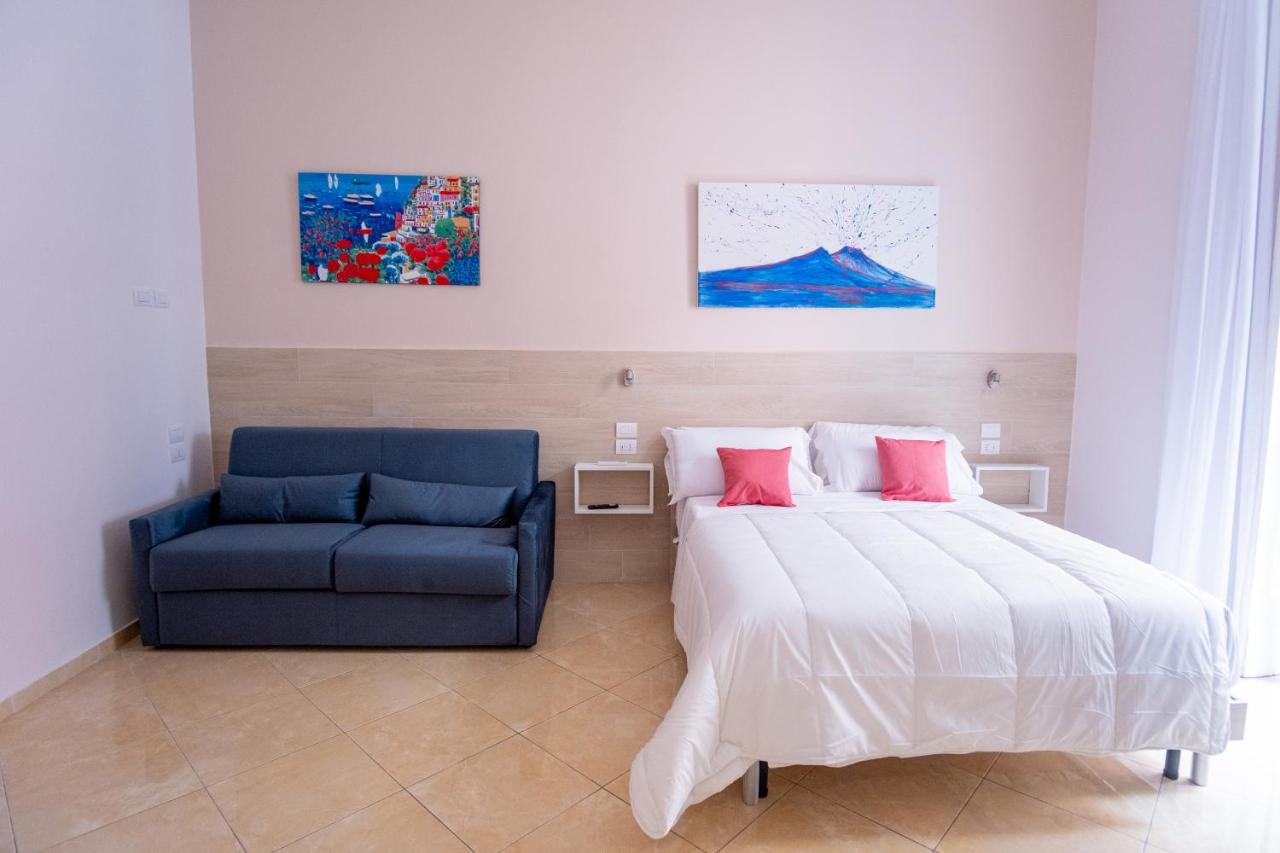 Leone Suites Toledo เนเปิลส์ ภายนอก รูปภาพ