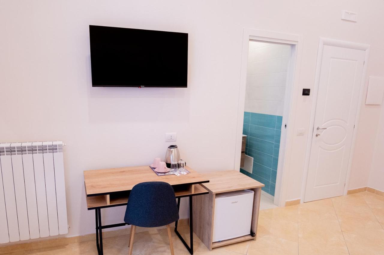Leone Suites Toledo เนเปิลส์ ภายนอก รูปภาพ